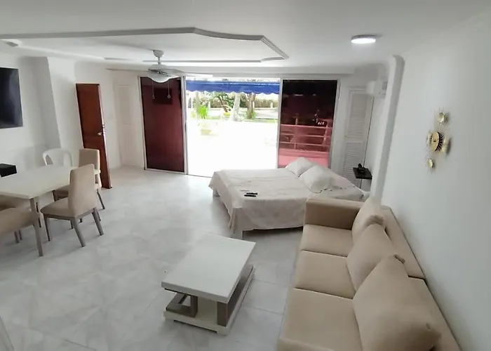 Condominio Frente A La Playa En Crespo