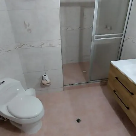 Condominio Frente A La Playa En Crespo Apartamento Cartagena
