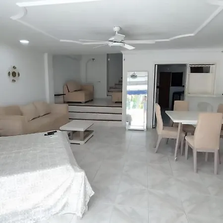 Condominio Frente A La Playa En Crespo Apartamento Cartagena